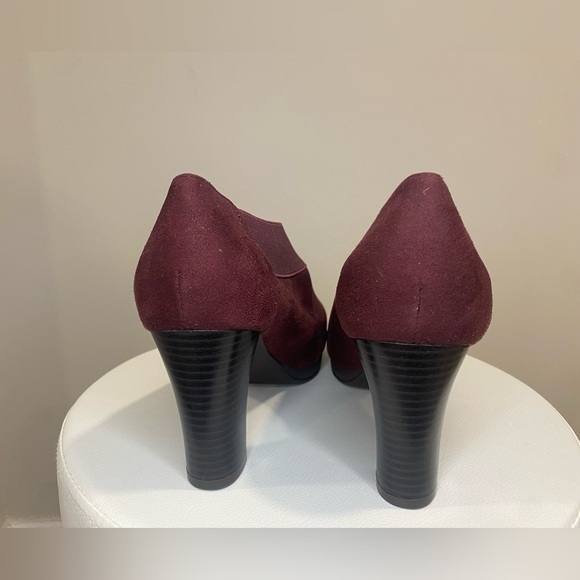 Cloudwalkers Burgundy Heeled Booties Women’s 8W Slip-On Comfort Dress Shoe - Picture 7 of 9